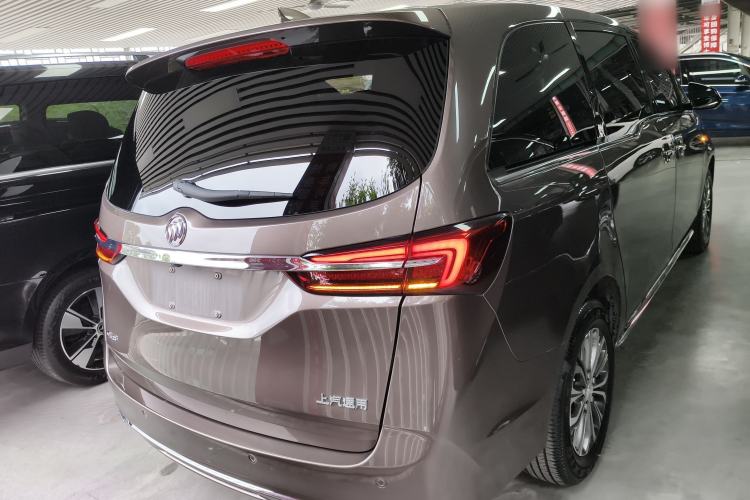 Used Buick GL8 2023 Facelifted Land Cruiser Executive Luxury Version
