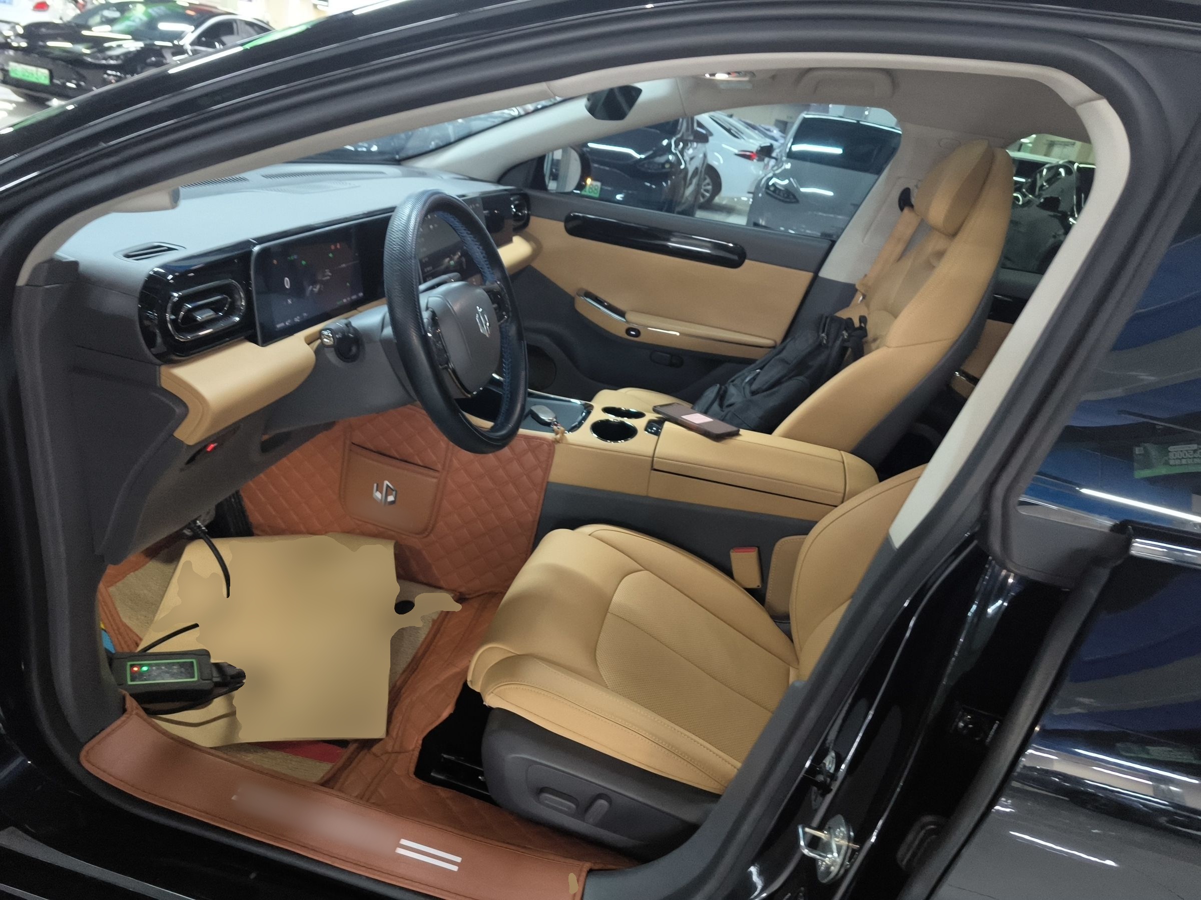 المقاعد الأمامية داخل السيارة