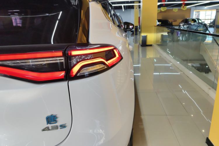 Used BYD Tang 2019 2.0T Automatic SmartConnect Luxury 7-Seater China VI Standard
