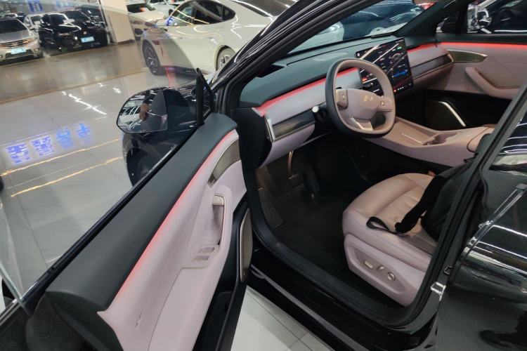 Used ONVO L60 2024 60 kWh Rear-Drive Version