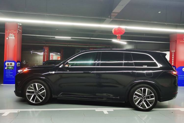 Used Li Auto L9 2022 Max model
