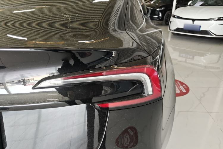 Used Tesla Model 3 2025 Long-Range All-Wheel-Drive Version