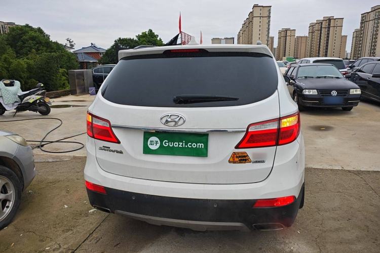 Used Hyundai Grand SantaFe 2013 3.0L 7-Seater Four-Wheel-Drive Comfort Edition
