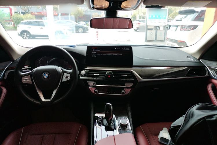 Used BMW 5 Series 2022 Restyled 525Li Luxury Package Center Console