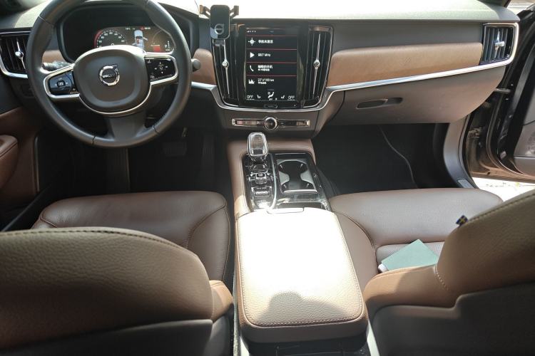 Used Volvo S90 New Energy 2021 T8 eDrive Hybrid Zhiyi Luxury Edition
