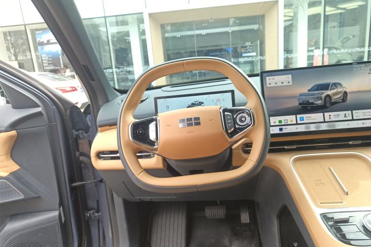 Used Geely Galaxy Galaxy Xingjian 7 EM-i 2025 120km Flagship Edition
