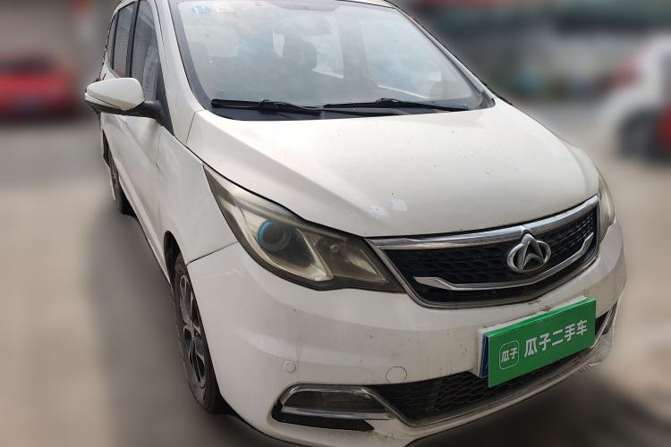 Used CHANGAN KAICHENG Oushang A600 2016 1.5L Manual Luxury 7-Seater Front Right 45 Deg