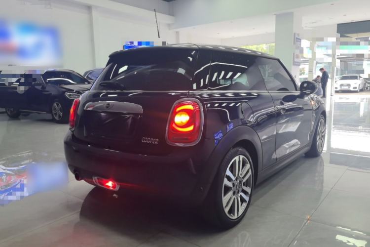 Used MINI 2016 1.5T COOPER SEVEN