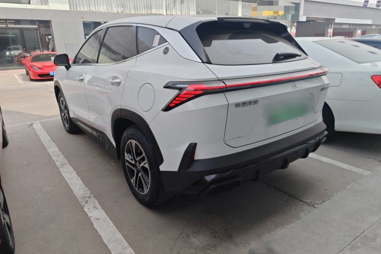 Used JETOUR Shanhai L6 2024 1.5TD DHT MAX
