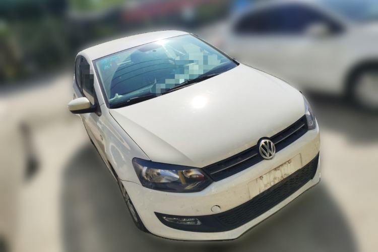Used Volkswagen Polo 2013 1.4L Manual Fashion Edition Front Right 45 Deg