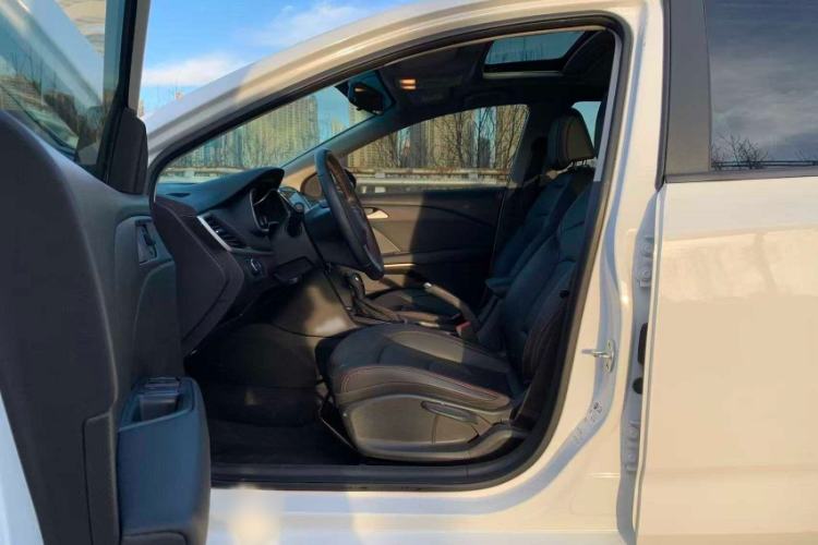 Used Chevrolet Monza 2020 Light Hybrid Redline 320T Dual-Clutch Thrilling Edition