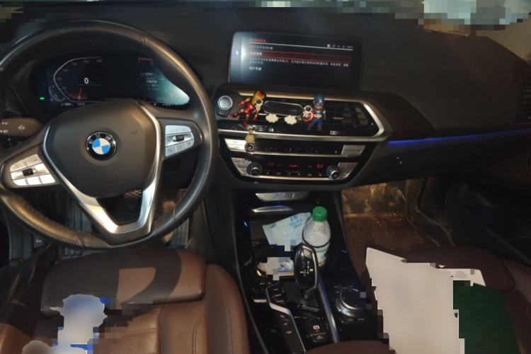 Used BMW X3 2021 Facelift xDrive28i Luxury Package Center Console