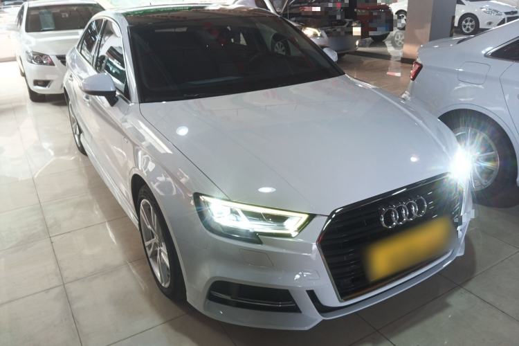 Used Audi A3 2019 Limousine 35 TFSI Fashion Edition China V standard

