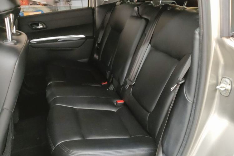 Used Peugeot 3008 2015 2.0L Automatic Classic Edition