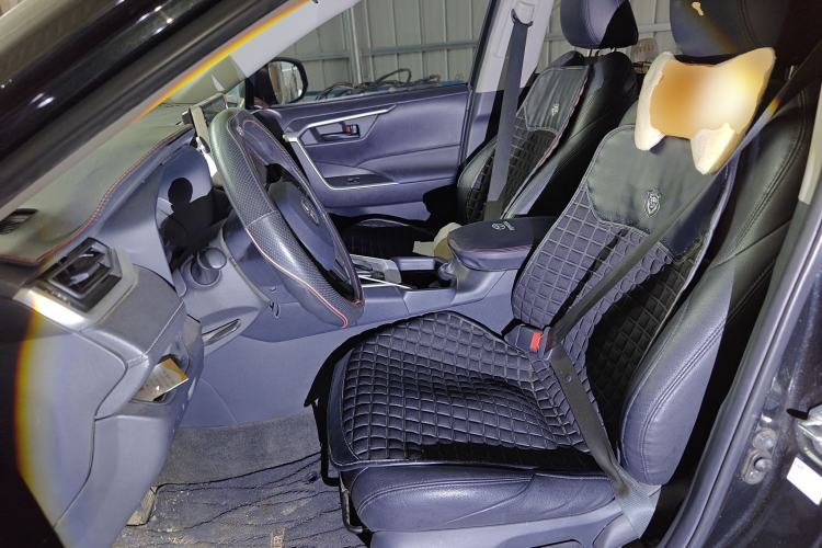 Used Toyota Wildlander 2022 2.0L CVT Two-Wheel Drive Leading Edition