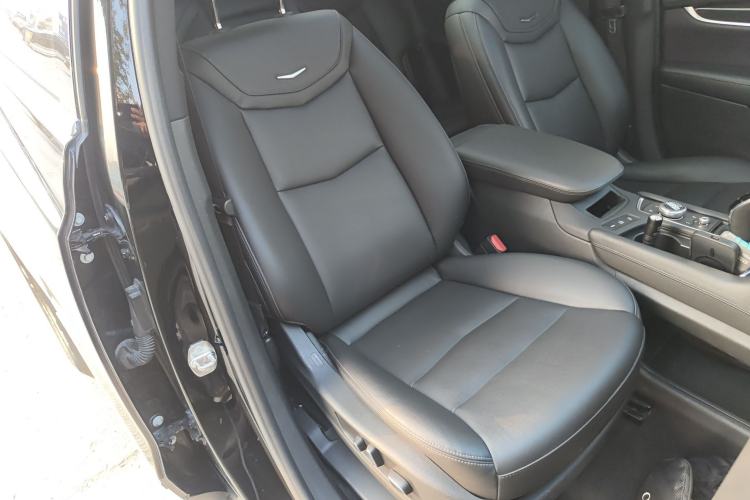 Used Cadillac XT5 2021 28T Luxury Model