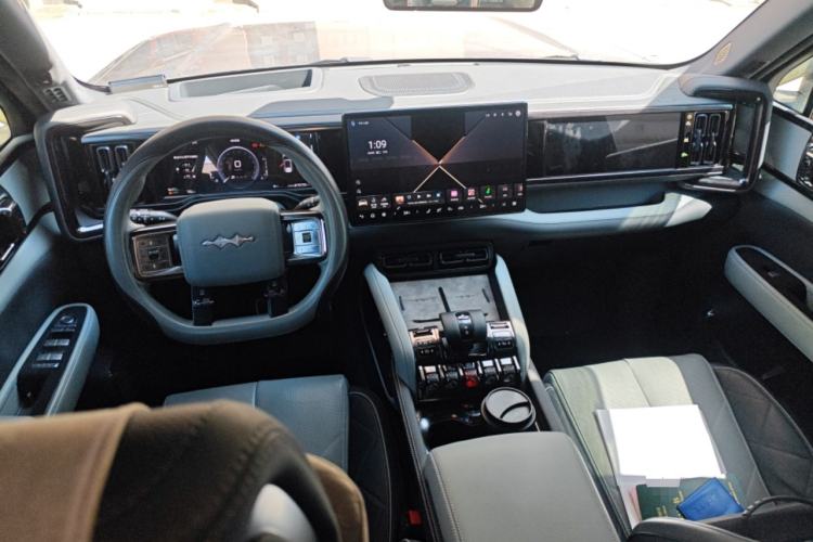 Used Formula Leopard 5 2023 Cloud Ride Flagship Edition