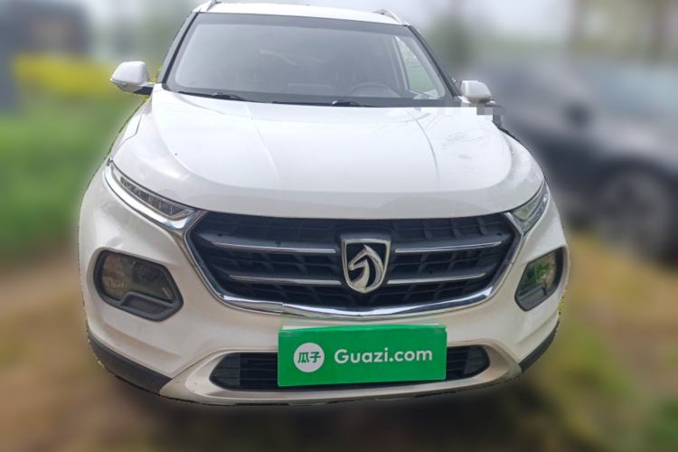 Used Baojun 510 2017 1.5L Manual Fashion Model Front