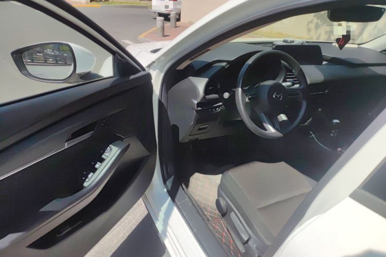 Used Mazda 3 Axela 2022 1.5L Manual ZhiMei Edition
