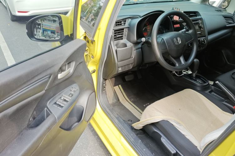 Used Honda Fit 2016 1.5L LX CVT Comfort Model Driver Seat