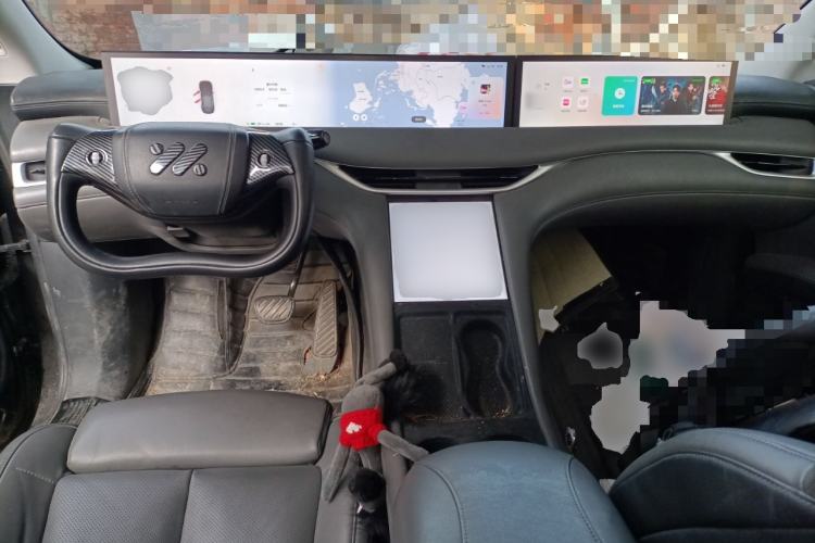 Used IM LS6 2023 Max Long-Range Version Center Console