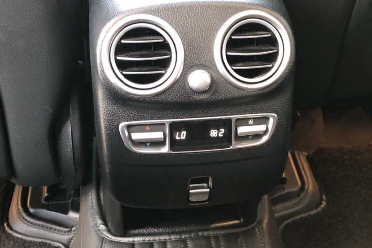 Used Mercedes-Benz GLC 2022 Second Facelift GLC 260 L 4MATIC Luxury Edition
