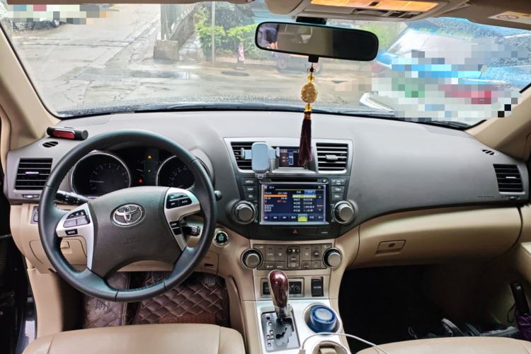 Used Toyota Highlander 2012 2.7L Two-Wheel Drive 7-Seater Luxury Edition