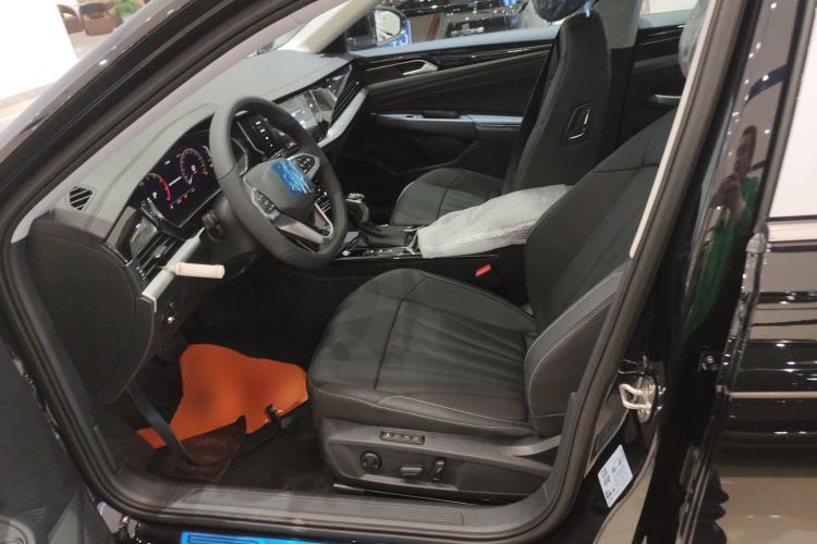 Used Volkswagen Passat 2026 Model, Outstanding 380TSI Xingkong Longteng Edition
