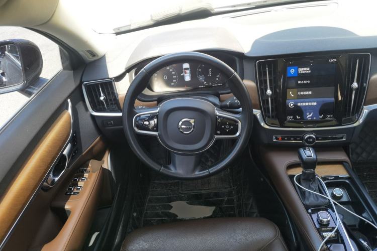 Used Volvo S90 2019 T5 Zhiyi Edition
