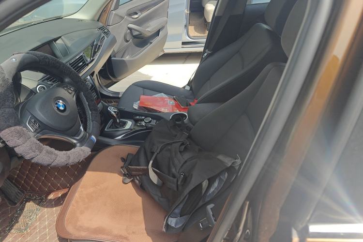 Used BMW X1 2015 sDrive18i Leading Edition
