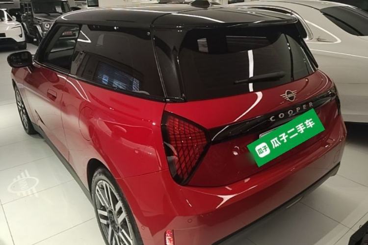 Used MINI Electric COOPER 2024 456km COOPER E Classic Edition