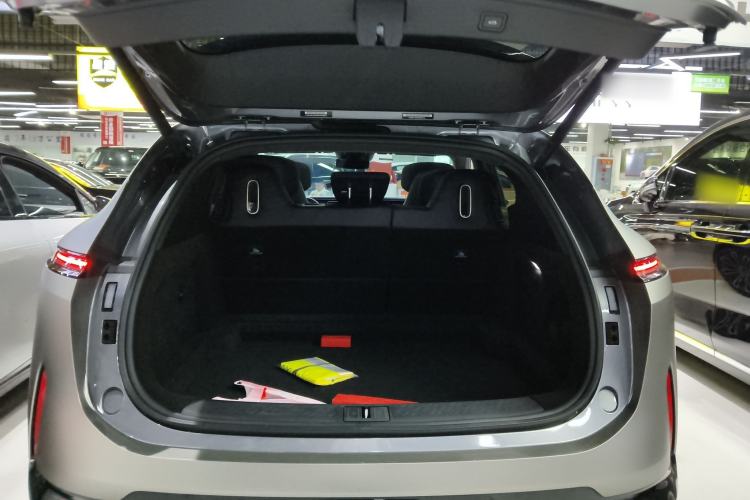 Used Avatr 07 2024 Max Extended-Range Edition Trunk