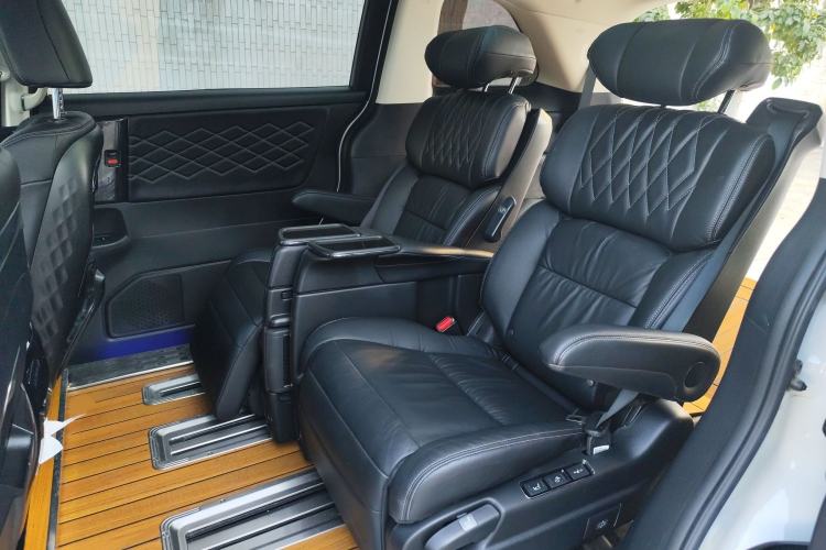 Used Honda Elysion 2019 2.0L Hybrid Luxury Edition