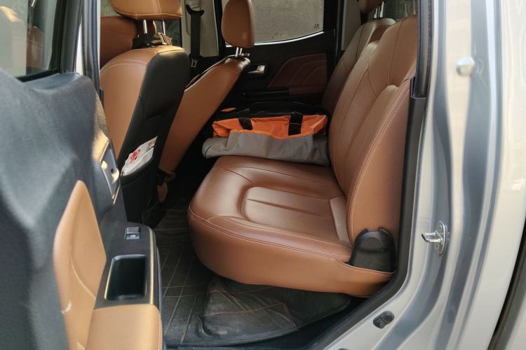 Used Great Wall Wingle 7 2021 2.0T Gasoline Two-Wheel Drive Elite Version with Large Double Cabin GW4C20B
