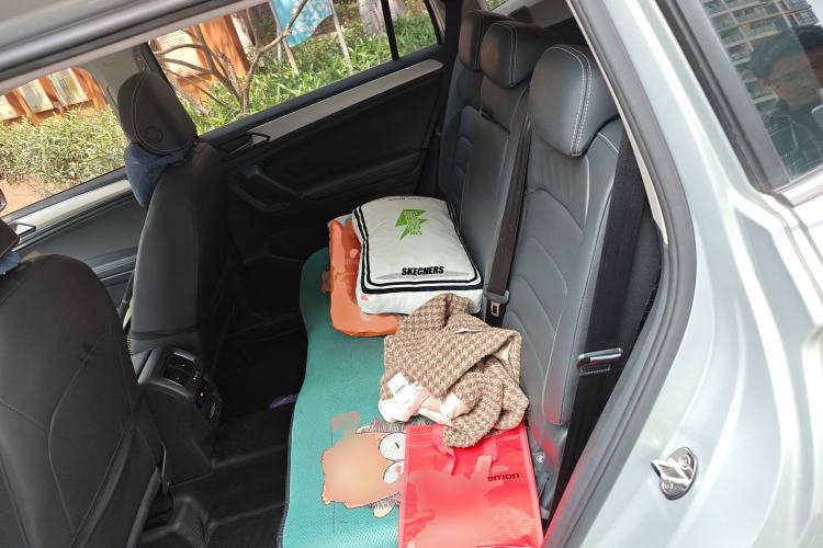 Used Volkswagen Tiguan L New Energy 2019 430 PHEV Hybrid Luxury Edition Left Rear Seat