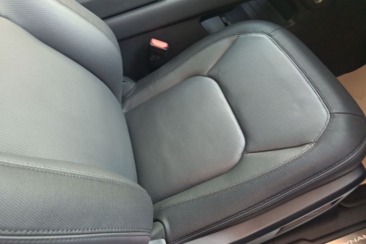 Used Land Rover Defender 2023 90 2.0T P300 X-DYNAMIC HSE
