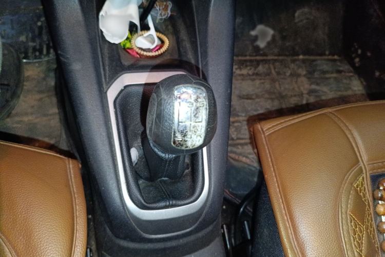 Used Citroen Elysee 2015 ZhiShang Edition 1.6L Manual Comfort Model Gear Lever