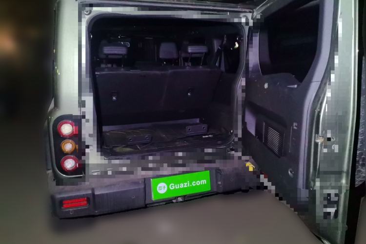 Used 212 T01 2024 2.0T Explorer Trunk