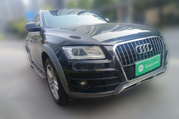 Used Audi Q5 2017 Plus 40 TFSI Technology Model