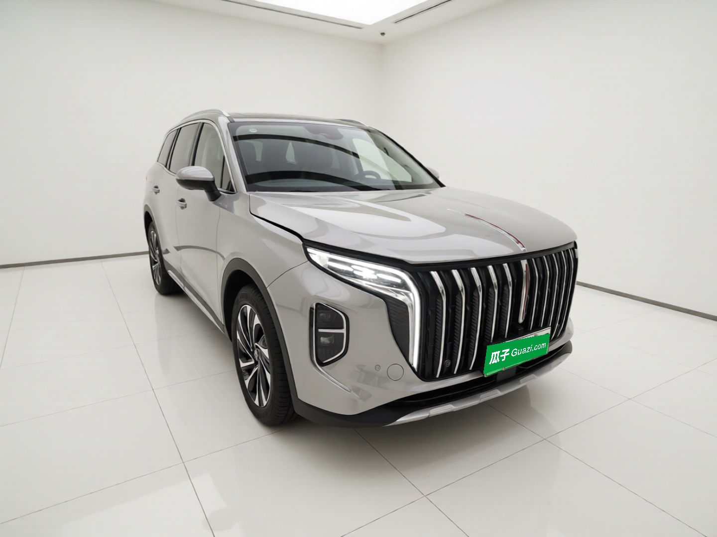 Hongqi HS7 PHEV 2024 2.0T PHEV Four-Wheel-Drive Flagship Edition 6 Seats — снимка 3
