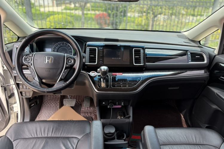 Used Honda Elysion 2019 2.0L Hybrid Luxury Edition
