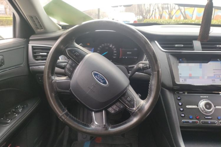 Used Ford Taurus 2017 EcoBoost 245 Luxury Model Steering Wheel