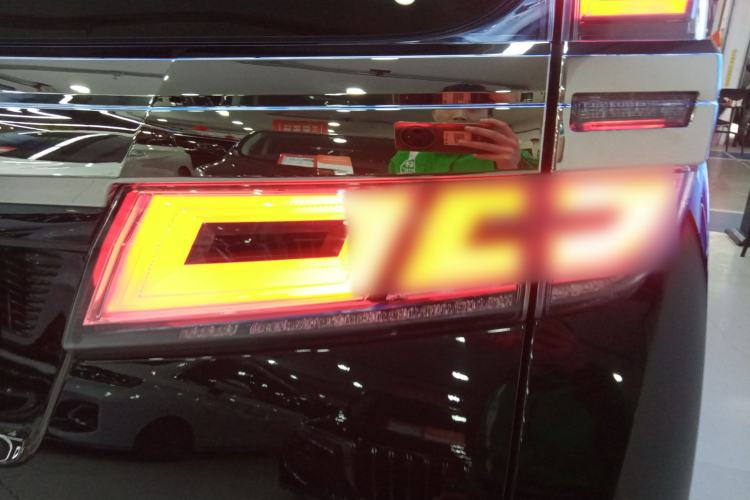 Used Toyota Vellfire 2021 Crown Dual-Engine 2.5L HV Prestige Edition