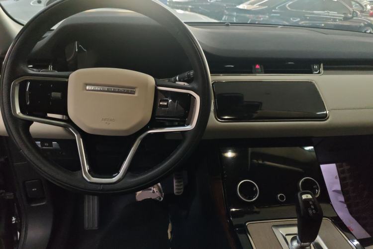 Used Land Rover Range Rover Evoque 2023 Aurora L 249 PS Luxury Edition