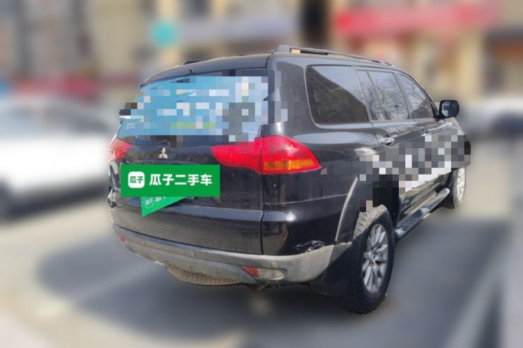 Used Mitsubishi Pajero Sport 2011 3.0L Luxury Navigation Edition Rear Right 45 Deg