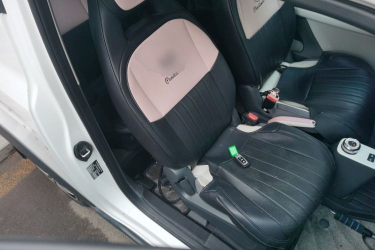 Used Geely Galaxy Panda 2025 210km Panda Kart Right Front Seat