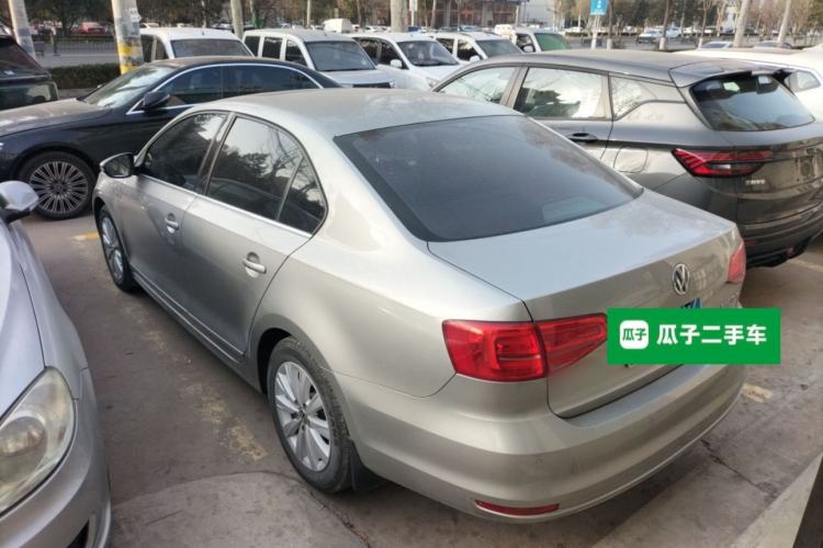 Used Volkswagen Sagitar 2015 1.6L Automatic Comfort Model
