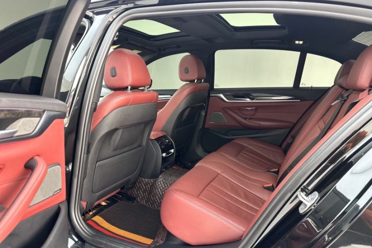 Used BMW 5 Series 2019 530Li Luxury Edition M Sport Package
