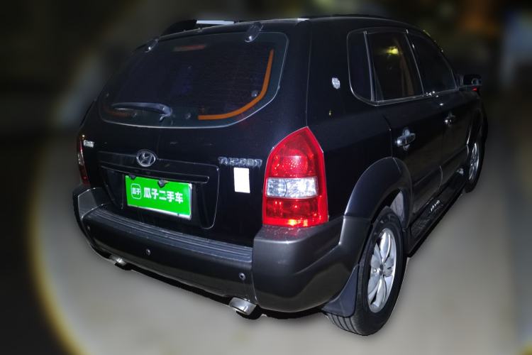 Used Hyundai Tucson 2009 2.0L Manual Two-Wheel Drive Fashion Edition