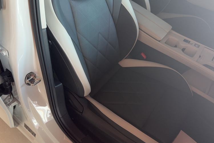 Used Volkswagen Sagitar 2026 Model L 300TSI DSG Elite Version
